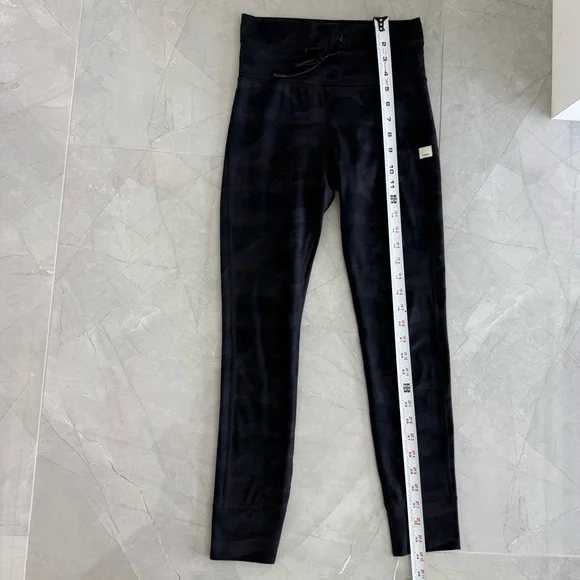 VUORI DAILY LEGGING - Picture 10 of 14